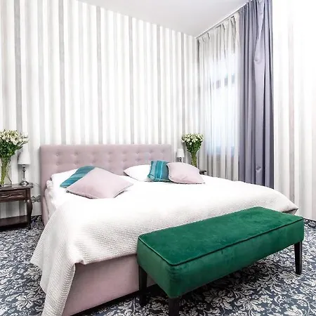 Park Kajetany Hotell 3*