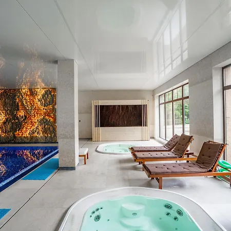 Hotell Park Kajetany 3*