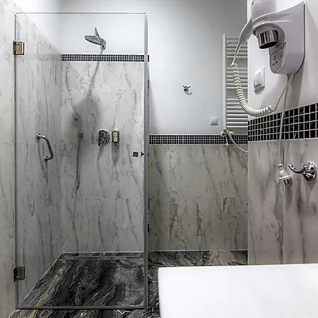 Hotell Park Kajetany Nadarzyn