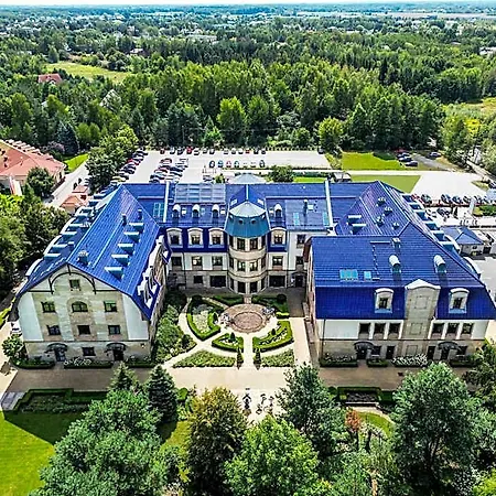 Hotell Park Kajetany