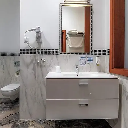 Hotell Park Kajetany